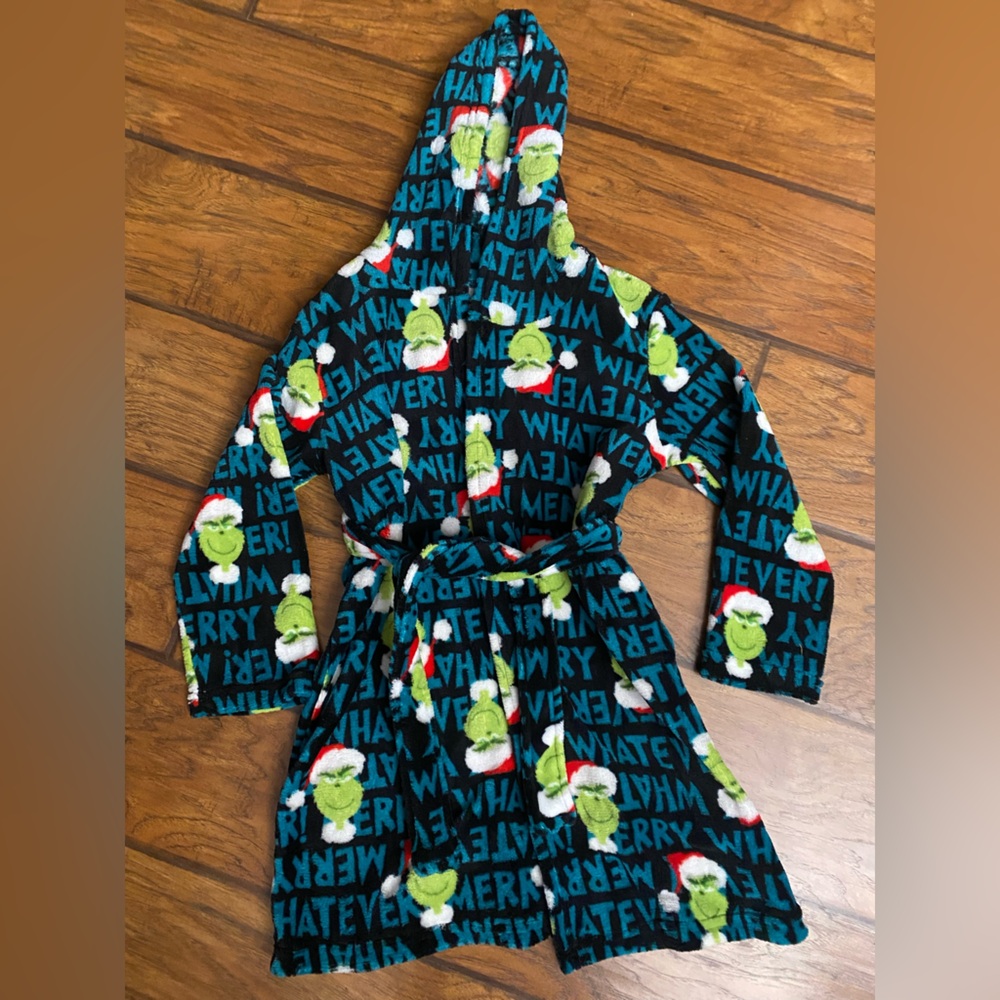 Boys size 6 Dr. Seuss Grinch Fleece Robe with Blue and Black